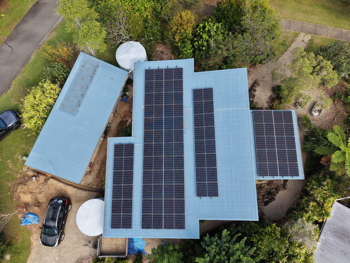Currumbin Waters – Solar and battery install